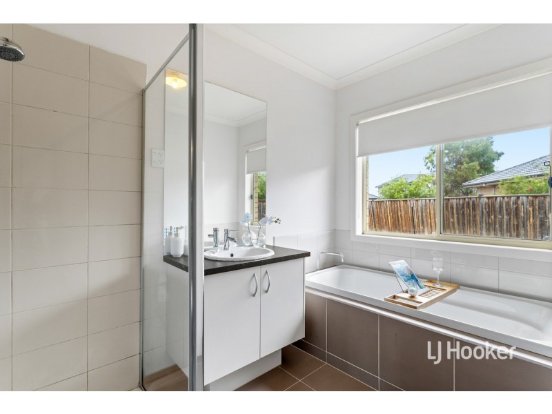 58 Beachview Parade, Point Cook VIC 3030