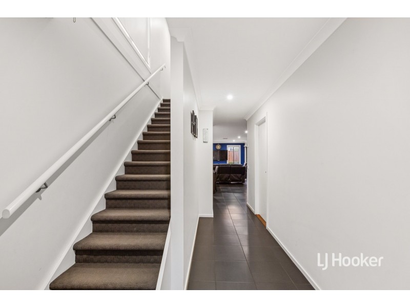 4 Carnegie Road, Point Cook VIC 3030