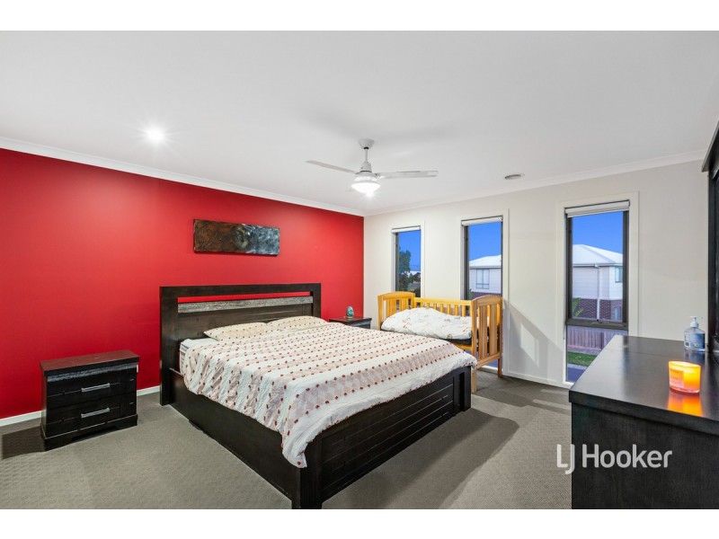 4 Carnegie Road, Point Cook VIC 3030