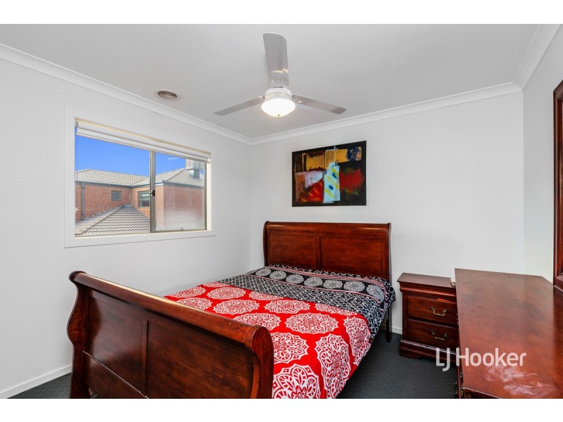 4 Carnegie Road, Point Cook VIC 3030