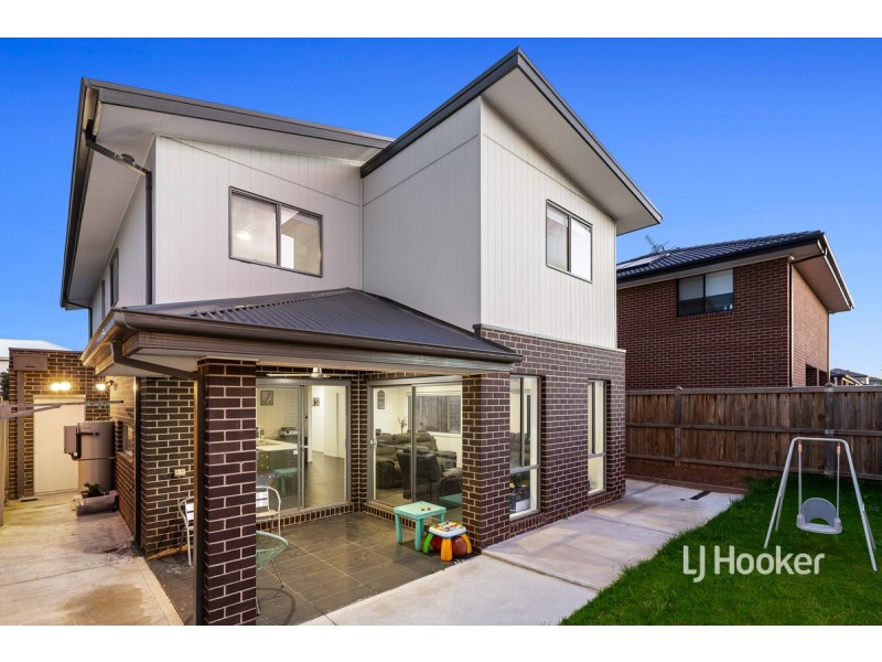 4 Carnegie Road, Point Cook VIC 3030