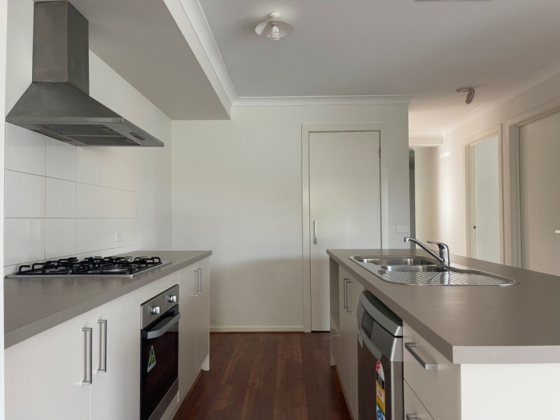 13 Design Drive, Point Cook VIC 3030