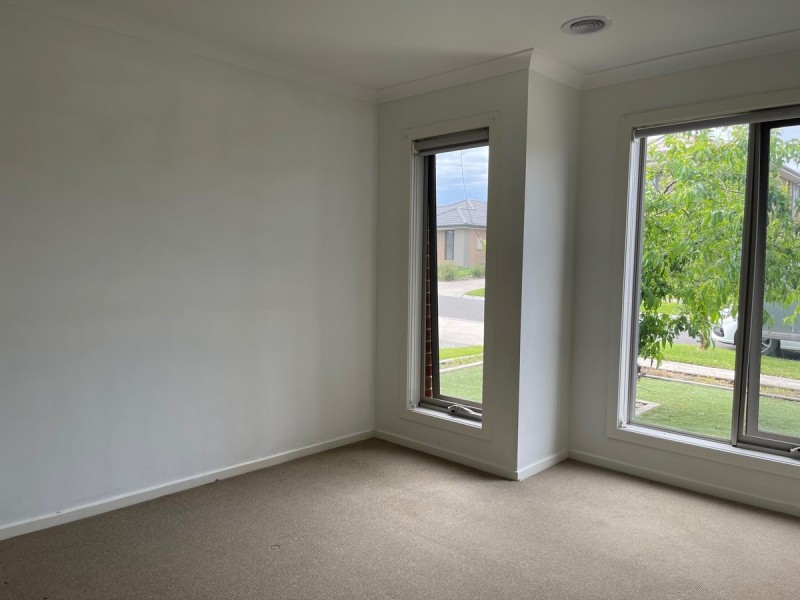 13 Design Drive, Point Cook VIC 3030