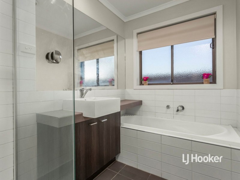 15/3 Campaspe Way, Point Cook VIC 3030