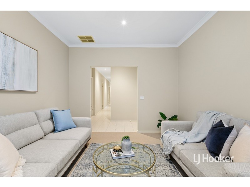 59 Beachview Parade, Sanctuary Lakes VIC 3030