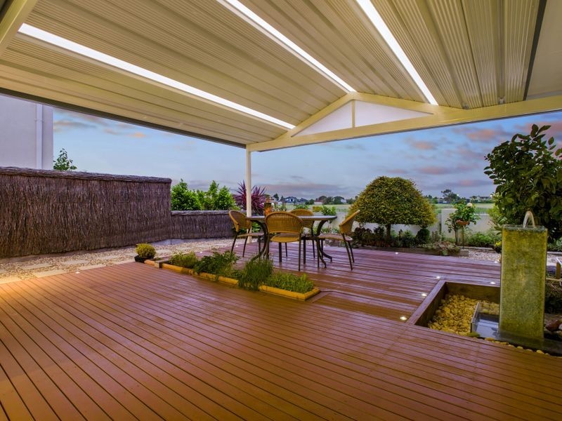 44 Signature Boulevard, Sanctuary Lakes VIC 3030