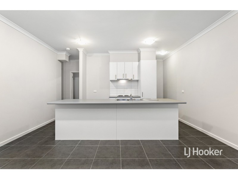 41/64 Escapade Boulevard, Craigieburn VIC 3064