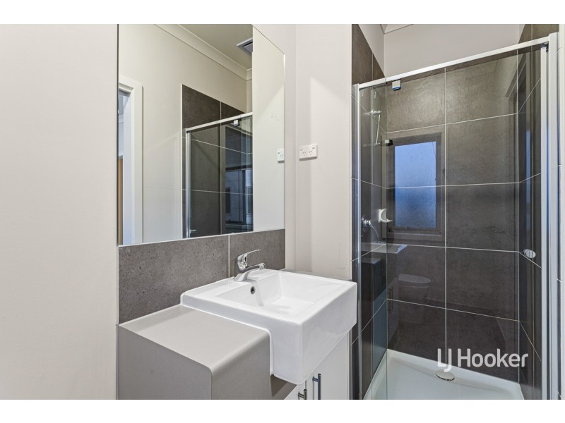 41/64 Escapade Boulevard, Craigieburn VIC 3064