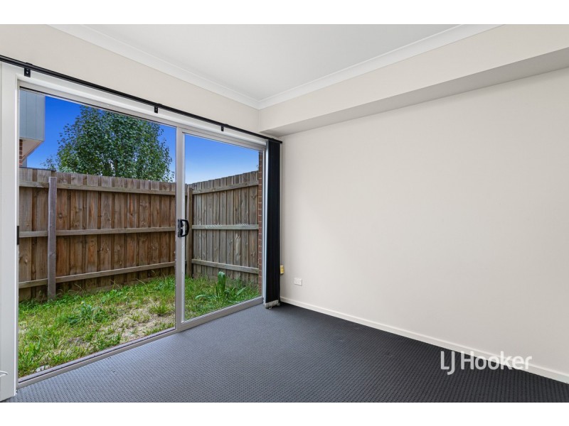 41/64 Escapade Boulevard, Craigieburn VIC 3064