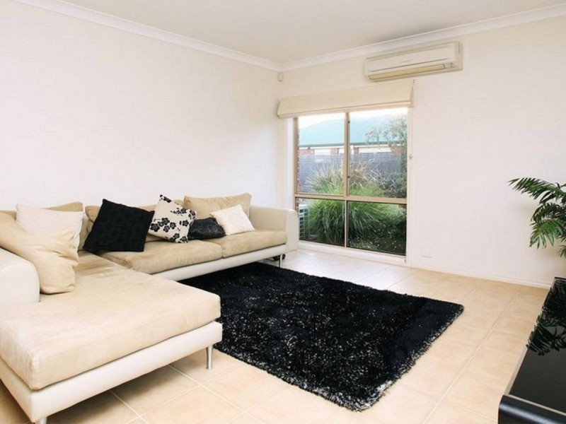 12 Hanna Street, Point Cook VIC 3030