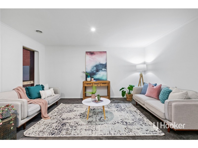 39 Sumner Crescent, Point Cook VIC 3030