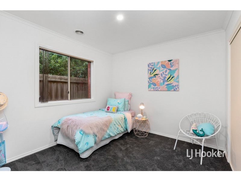 39 Sumner Crescent, Point Cook VIC 3030