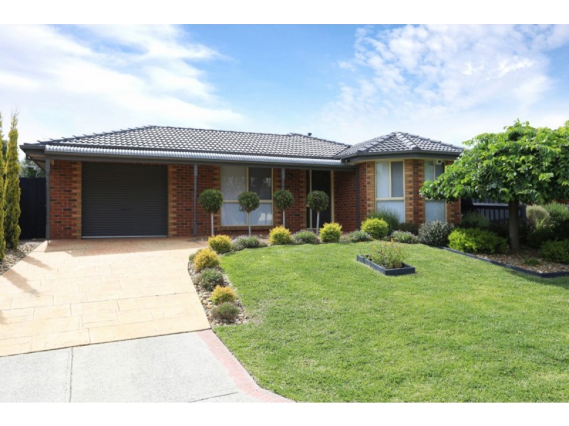 12 Fleming Avenue, Seabrook VIC 3028