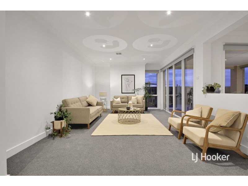 3 Lincoln Park Close, Sanctuary Lakes VIC 3030