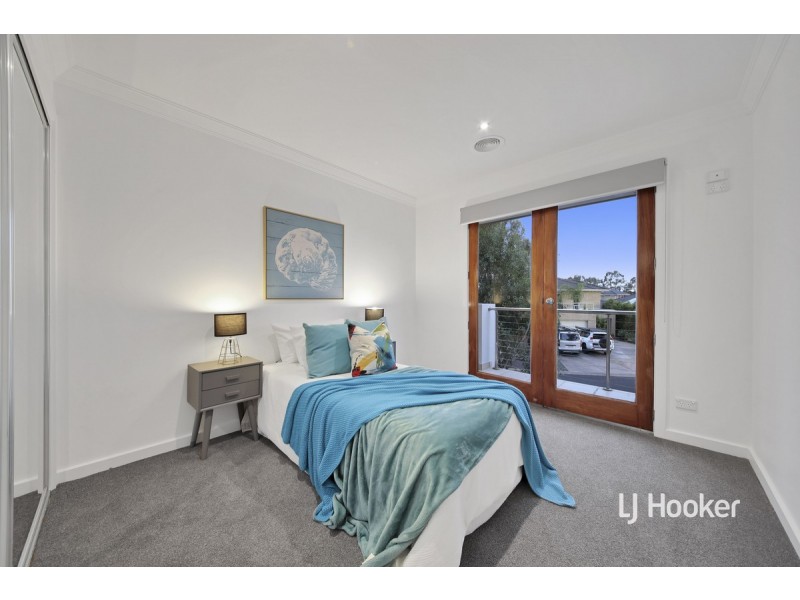 3 Lincoln Park Close, Sanctuary Lakes VIC 3030