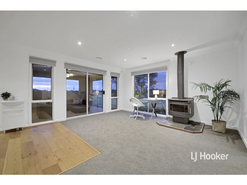 3 Lincoln Park Close, Sanctuary Lakes VIC 3030