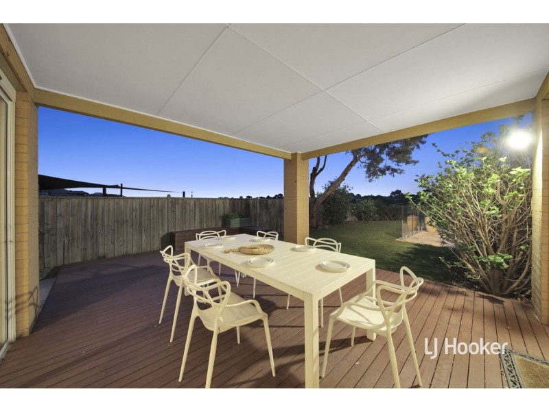 3 Lincoln Park Close, Sanctuary Lakes VIC 3030