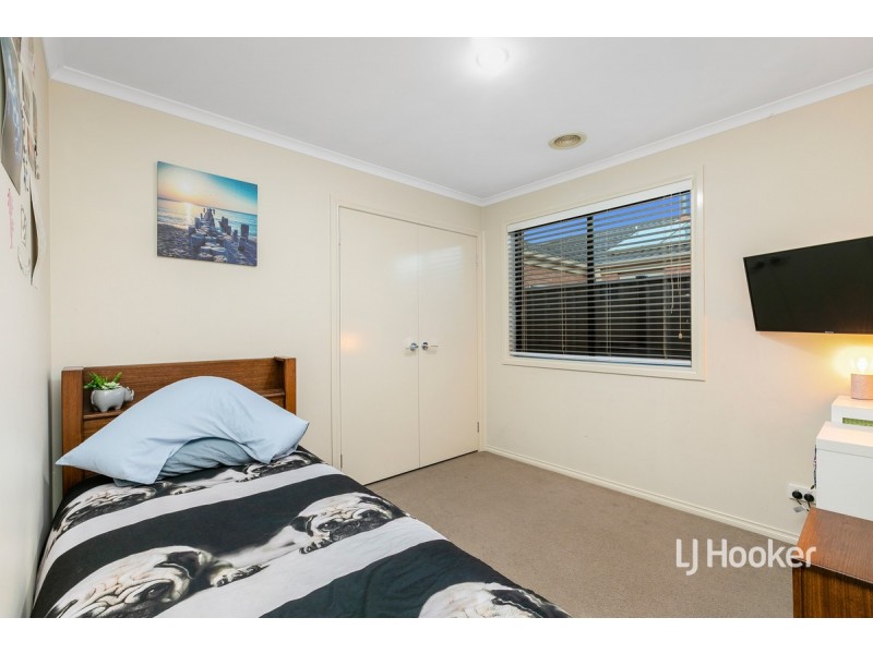 11 Hasluck Gardens, Point Cook VIC 3030