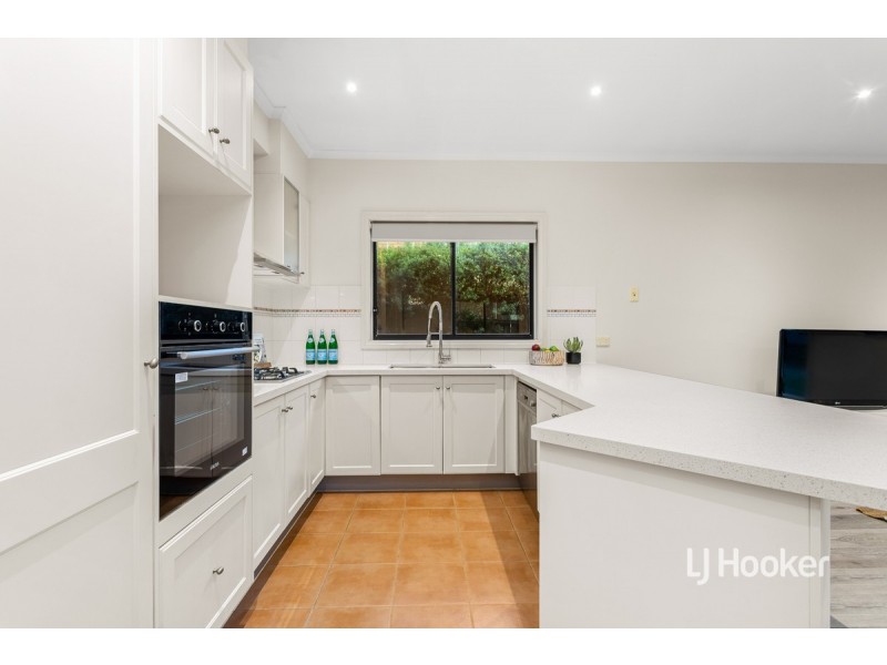 50 Lincolnheath Boulevard, Point Cook VIC 3030