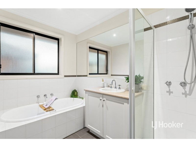 50 Lincolnheath Boulevard, Point Cook VIC 3030