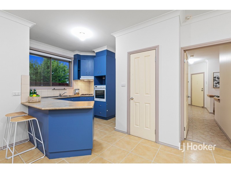 29 Dolphin Crescent, Point Cook VIC 3030