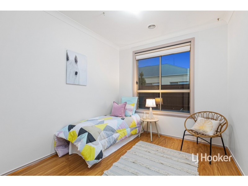 29 Dolphin Crescent, Point Cook VIC 3030