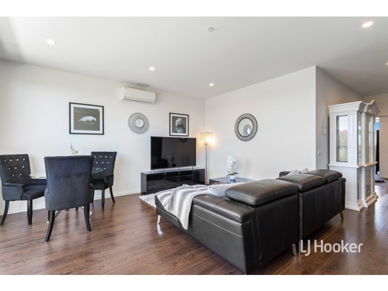 305/18 Tribeca Drive, Point Cook VIC 3030