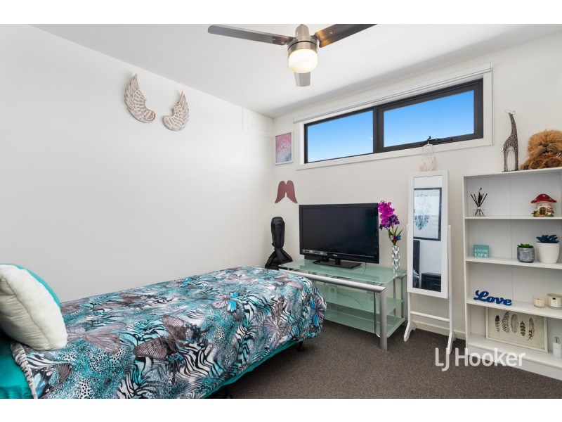 305/18 Tribeca Drive, Point Cook VIC 3030