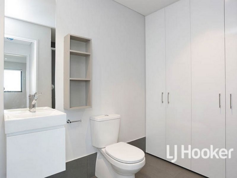 207/1 Clark Street, Williams Landing VIC 3027