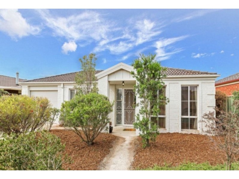 27 Dalkeith Drive, Point Cook VIC 3030