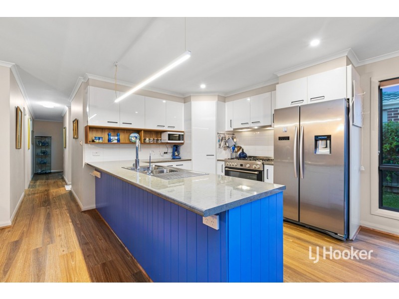 14 Morgan Crescent, Werribee VIC 3030