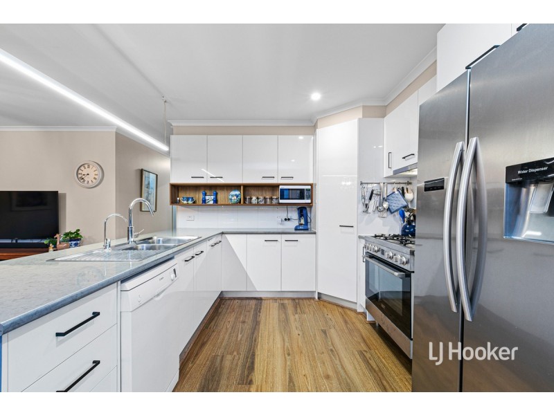 14 Morgan Crescent, Werribee VIC 3030