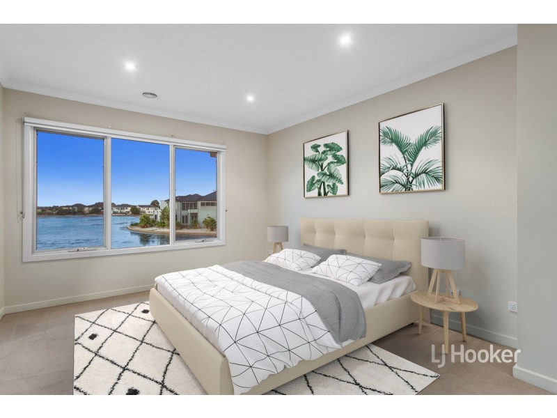 4/93 Sanctuary Lakes South Boulevard, Point Cook VIC 3030