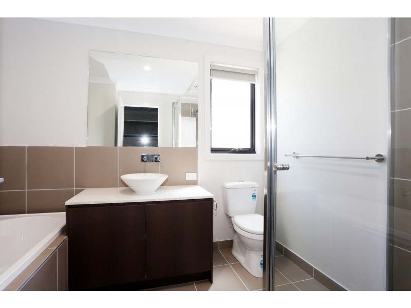 6 Sasha Crescent, Truganina VIC 3029