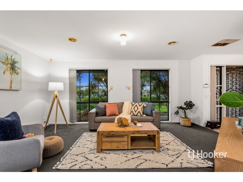 7 Fullard Close, Point Cook VIC 3030