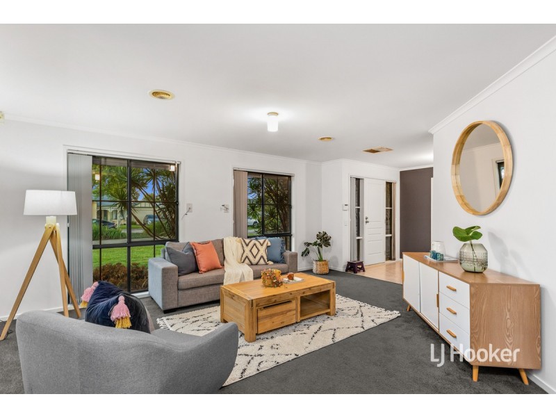 7 Fullard Close, Point Cook VIC 3030