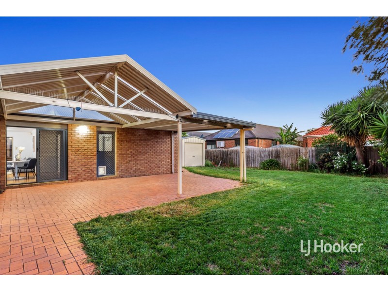 7 Fullard Close, Point Cook VIC 3030