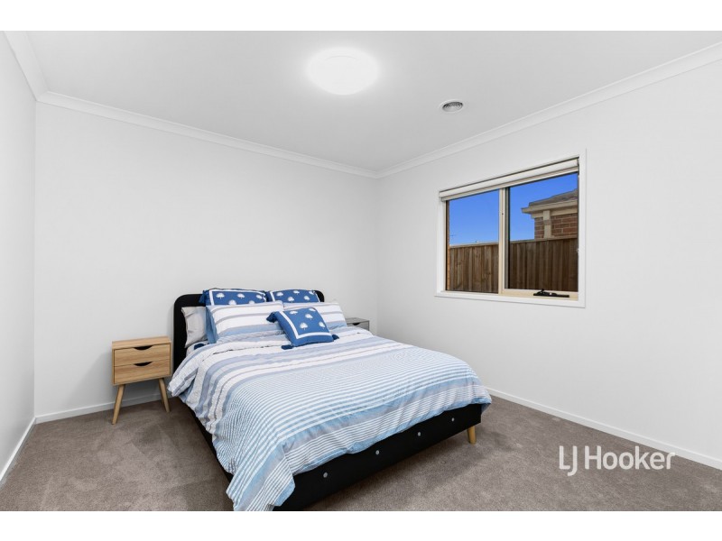 31 Arrowgrass Drive, Point Cook VIC 3030