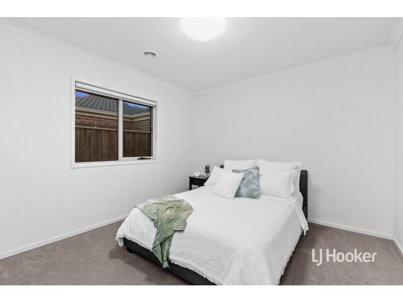 31 Arrowgrass Drive, Point Cook VIC 3030