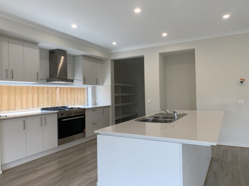 15 Dodson Drive, Point Cook VIC 3030