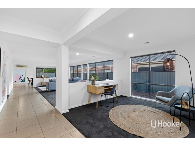 29 Fairbridge Road, Point Cook VIC 3030