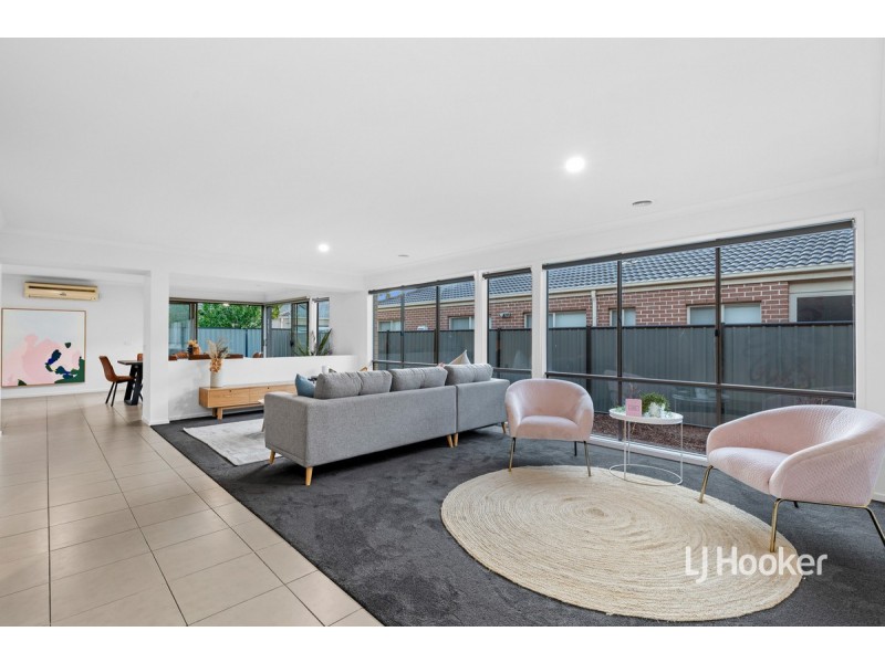 29 Fairbridge Road, Point Cook VIC 3030