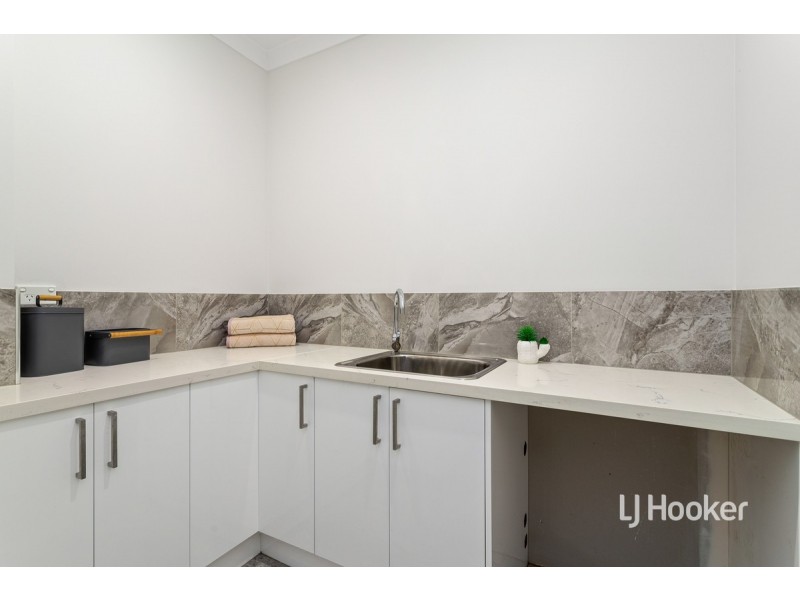 123B Lennon Boulevard, Point Cook VIC 3030