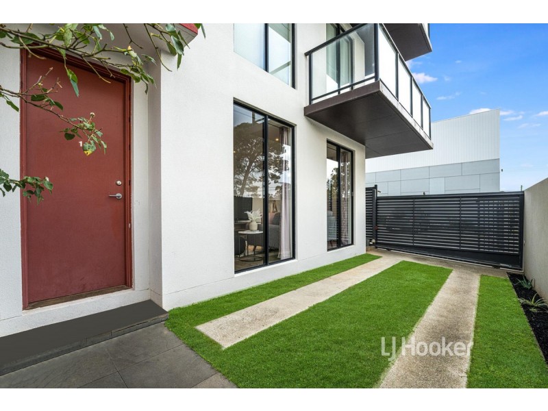 1/219 Watton Street, Werribee VIC 3030
