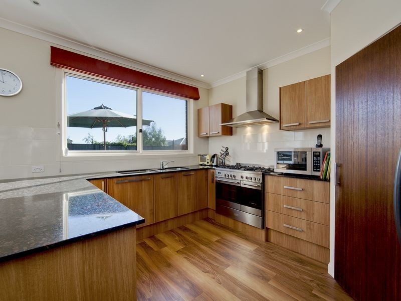 22 Fairbridge Road, Point Cook VIC 3030