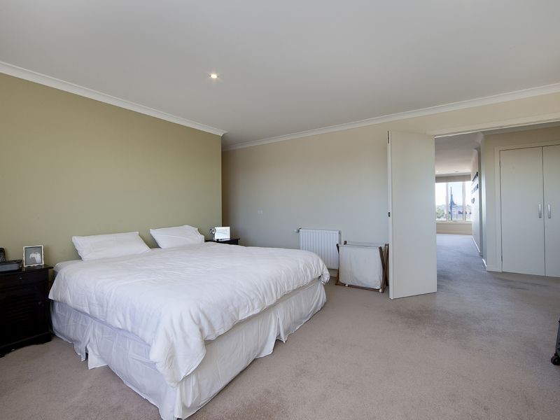 22 Fairbridge Road, Point Cook VIC 3030