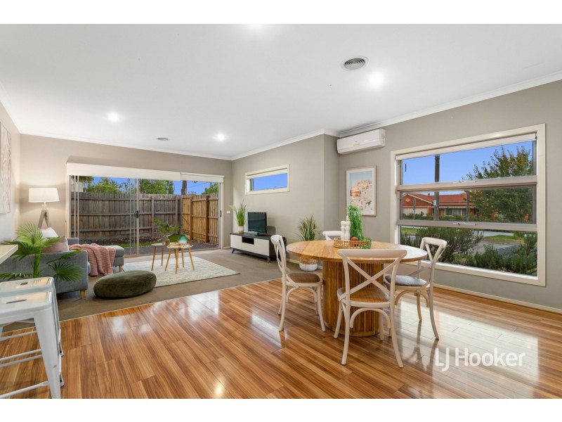 16 Admiralty Lane, Sydenham VIC 3037