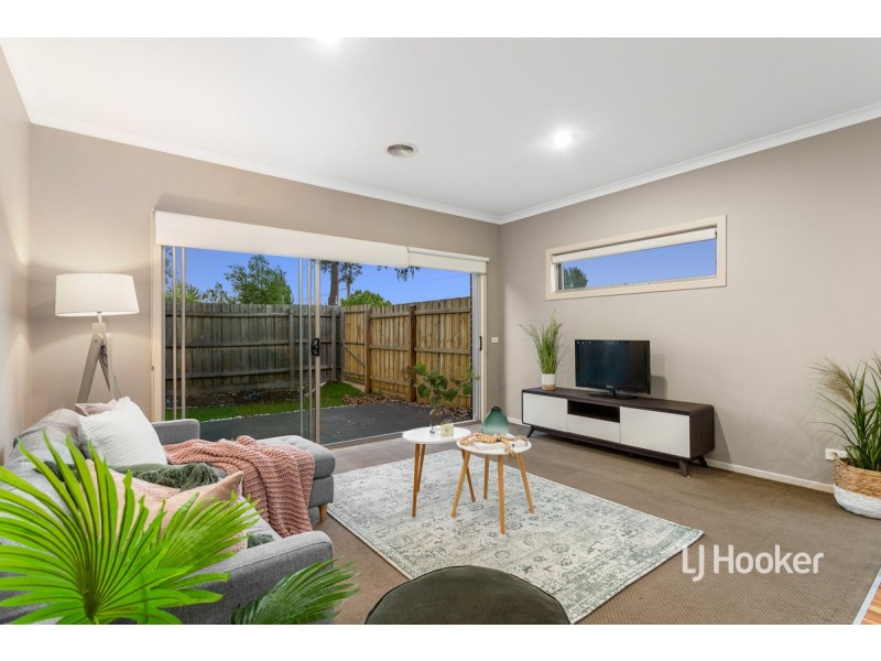 16 Admiralty Lane, Sydenham VIC 3037
