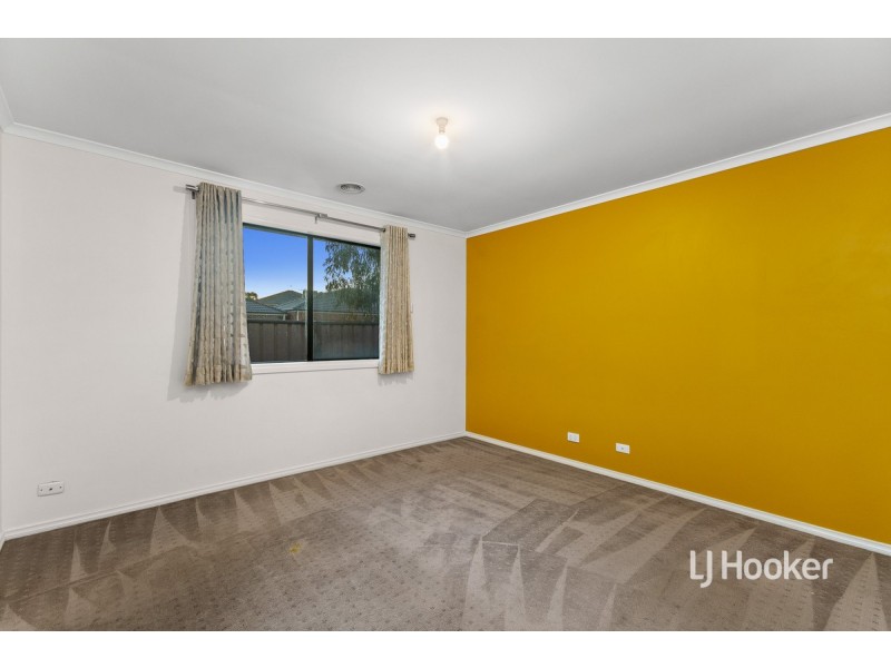 6 Lindrum Outlook, Tarneit VIC 3029