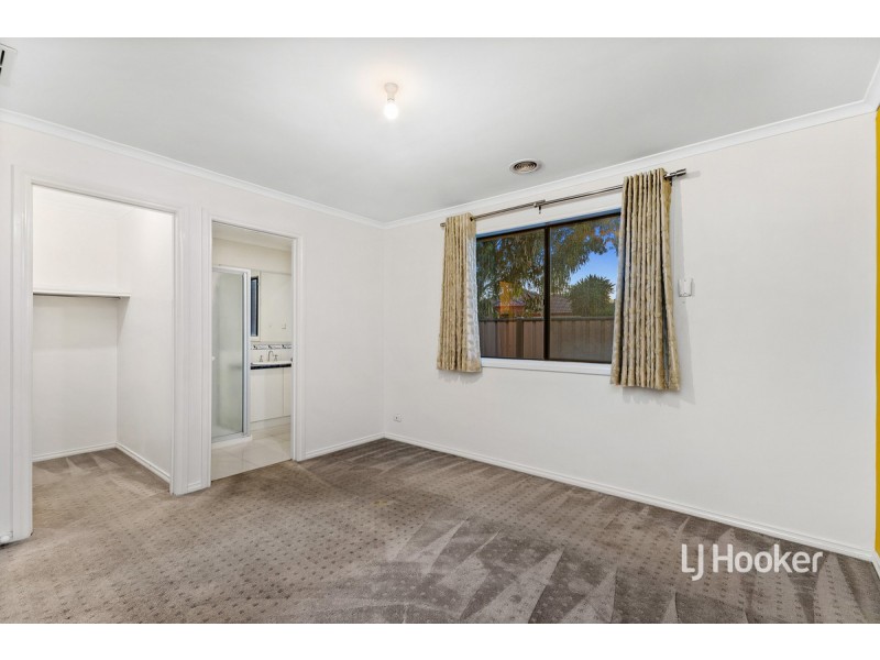 6 Lindrum Outlook, Tarneit VIC 3029
